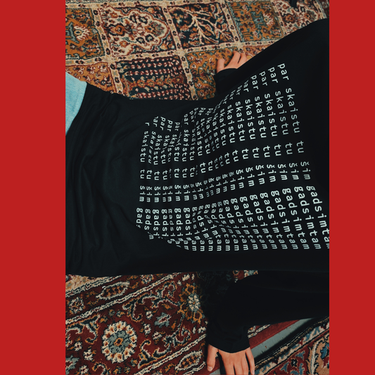 Long sleeve T-Shirt: par skaistu tu šim gadsimtam